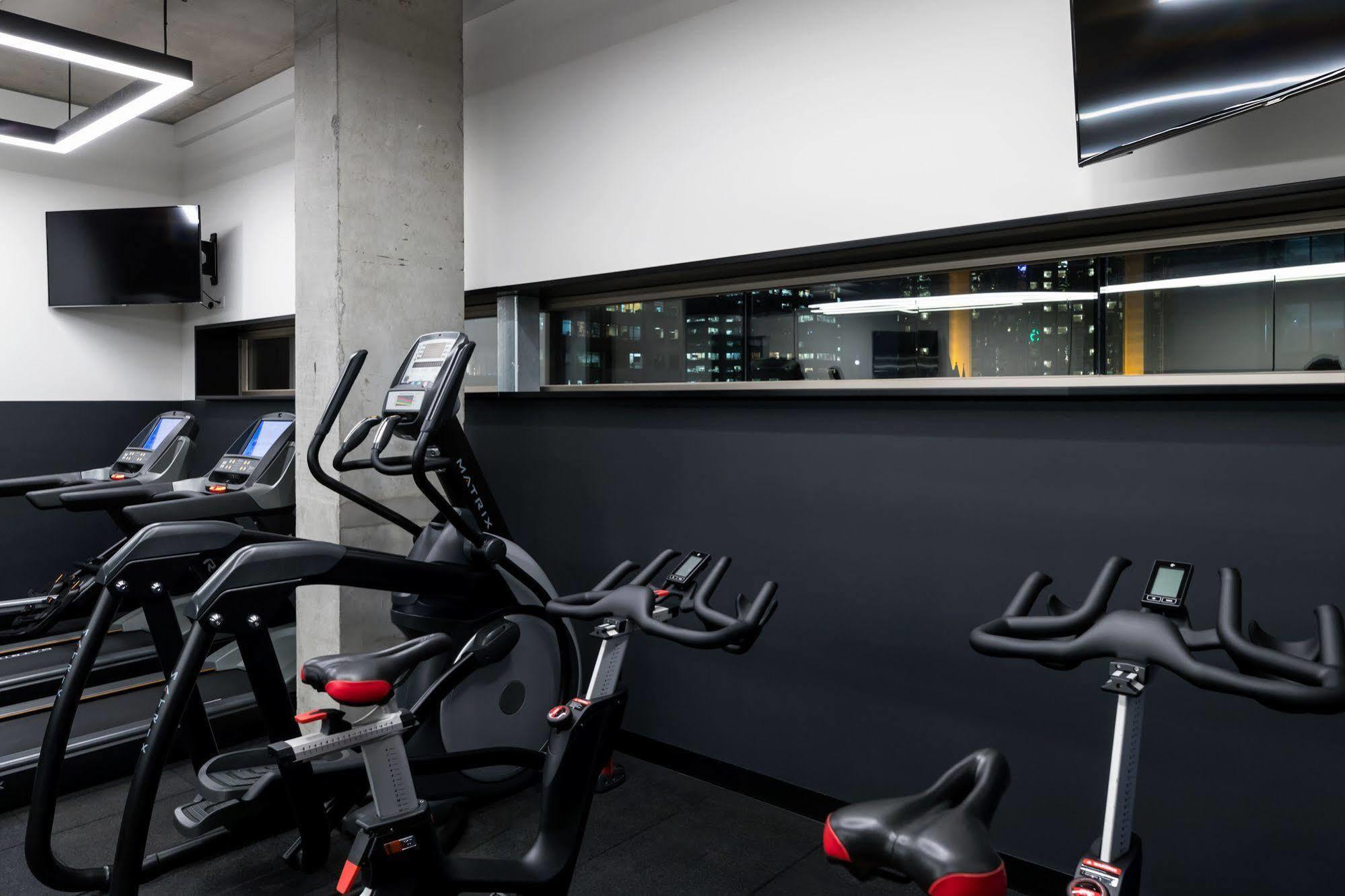 Qt Melbourne Hotel Eksteriør billede The gym at the 2012 London Olympics